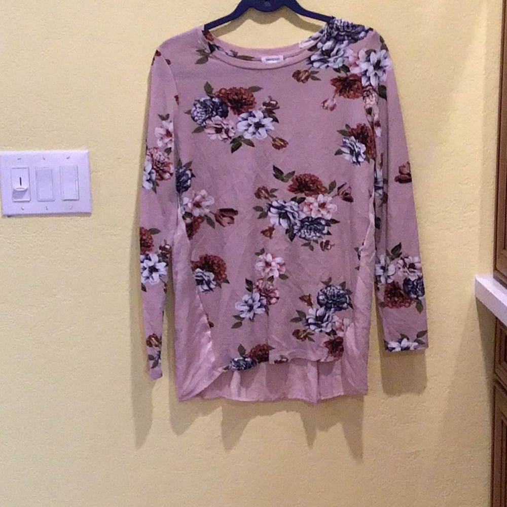 Westport Pink Floral Women’s Long Sleeve Shirt Medium Velvety